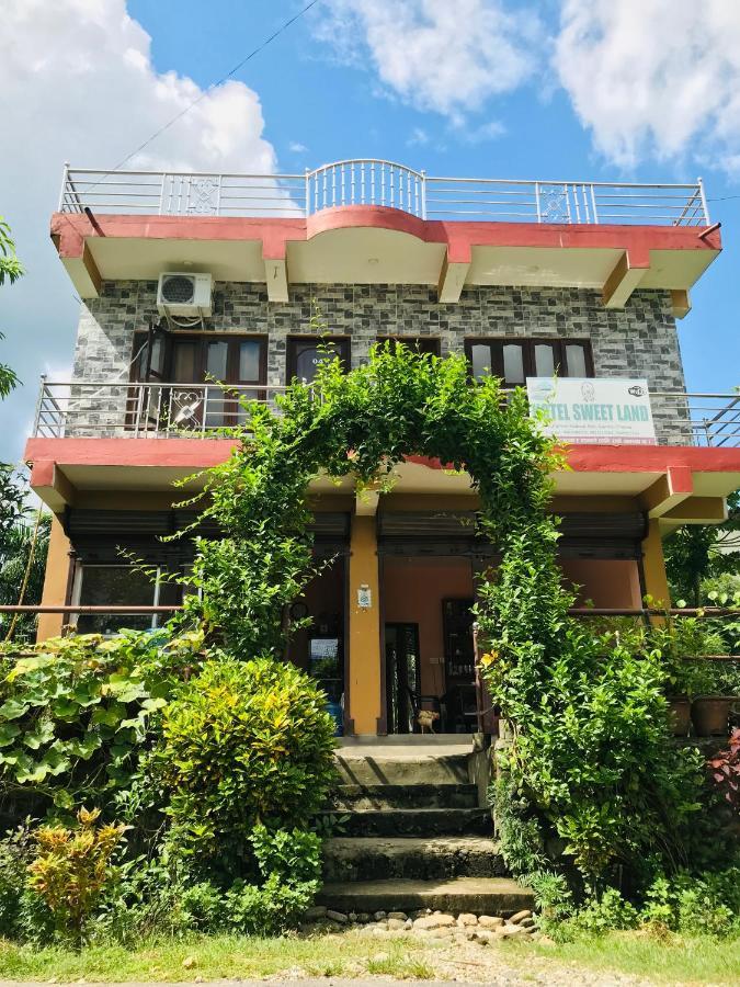 Hotel Sweetland Sauraha Exterior foto